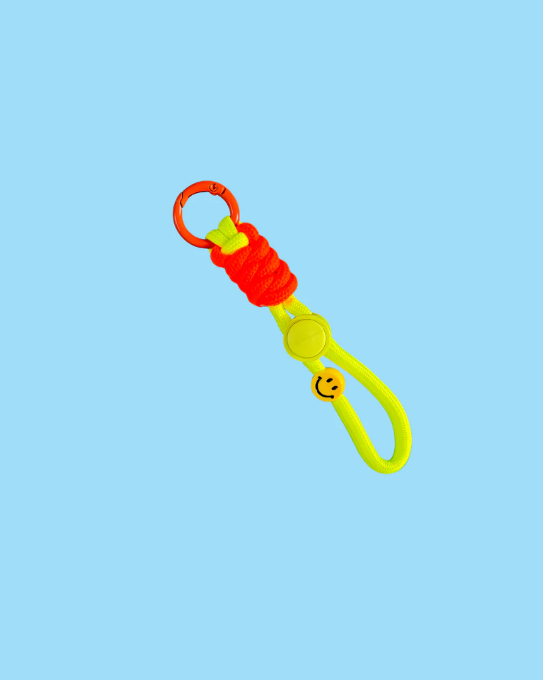 Roger Official RAD FACE KEYCHAIN YELLOW