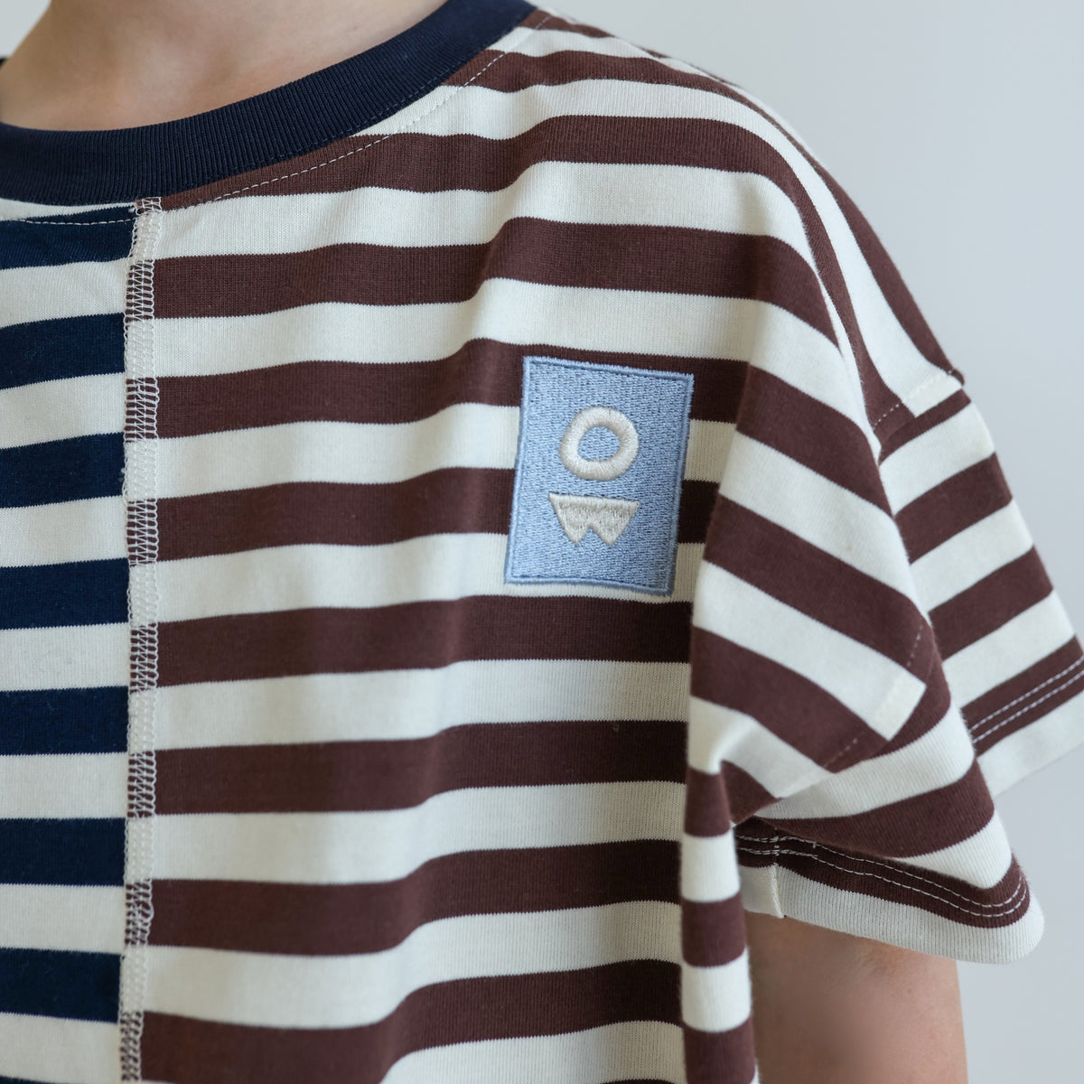 Olle SPLIT STRIPE TEE