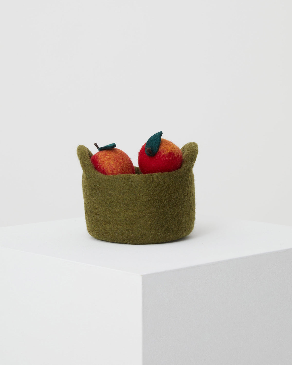 Phile Basket of Apples